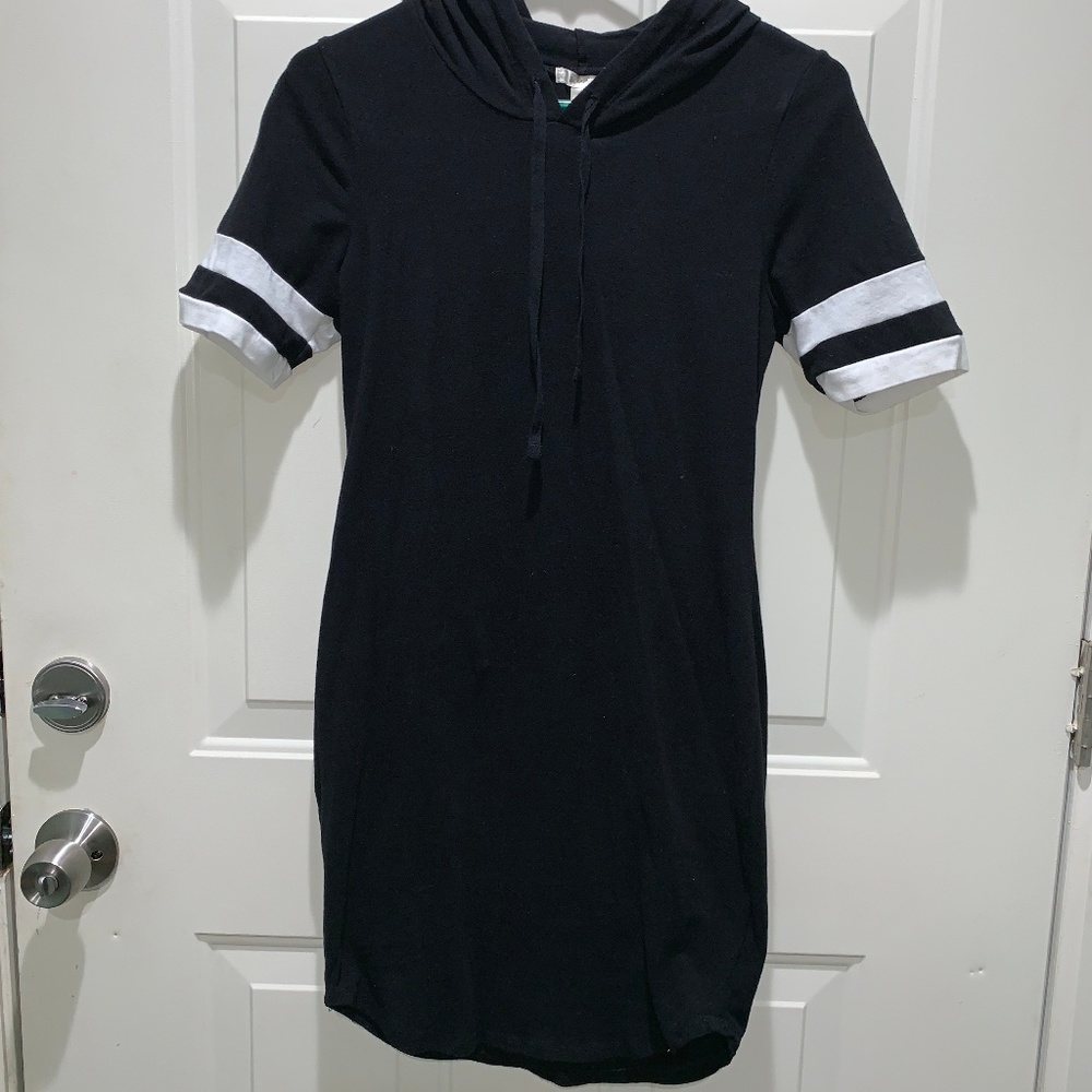 casual sporty midi dress